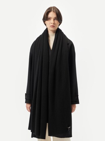 GOBI Cashmere Scarf 'Lightweight Cashmere Shawl' i svart