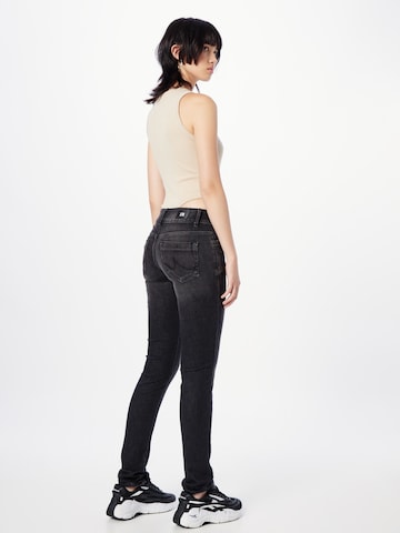 Coupe slim Jean 'Molly' LTB en noir