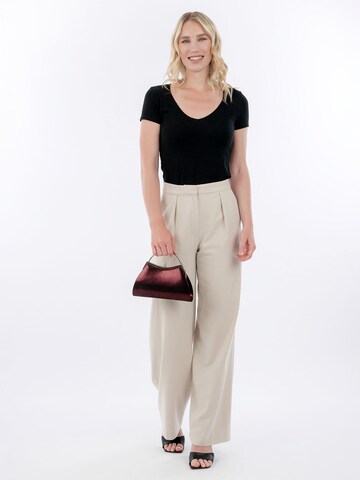 Tamaris Handtasche 'Amalia' in Rot