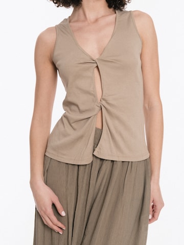 Top 'Confection' de la 4TAILORS pe verde