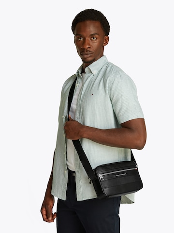TOMMY HILFIGER Crossbody bag 'Central' in Black