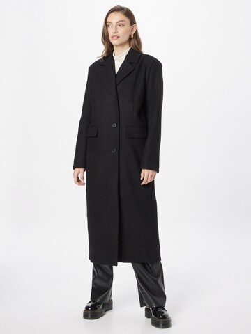 WEEKDAY Between-Seasons Coat 'Witt' in Black: front