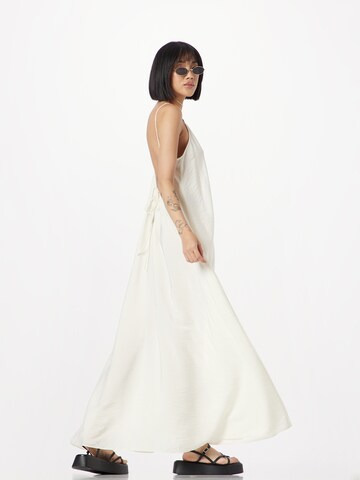 Robe 'Volume' WEEKDAY en beige