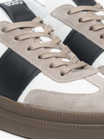 Estro Låg sneaker '09-32998' i vit