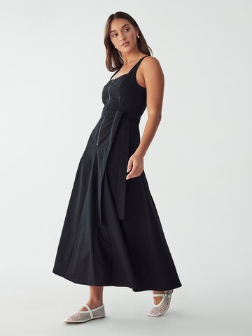 Willa Dress 'MACIA'' in Black: front