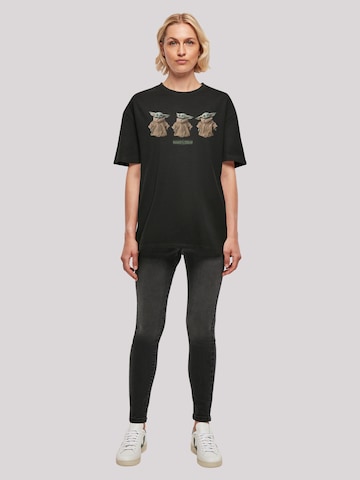 T-shirt oversize 'Star Wars The Mandalorian The Child Poses' F4NT4STIC en noir