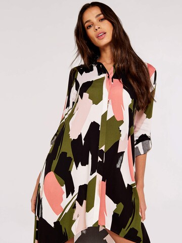 Robe Apricot en vert