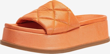 INUOVO Mules in Orange: front