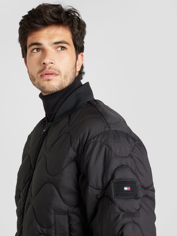 TOMMY HILFIGER Tussenjas 'Onion' in Zwart