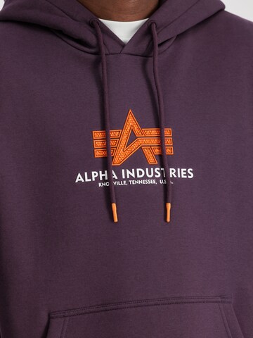 ALPHA INDUSTRIES Sweatshirt in Lila