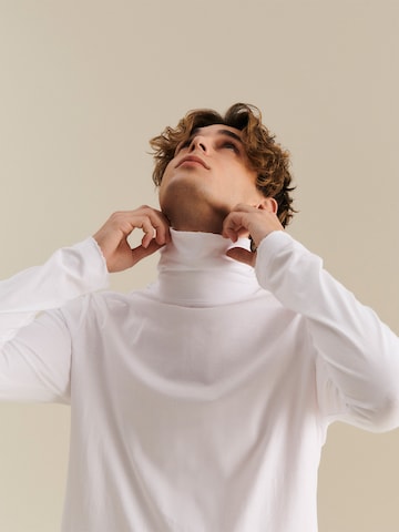 About You x Nils Kuesel Shirt 'Yasin' in White