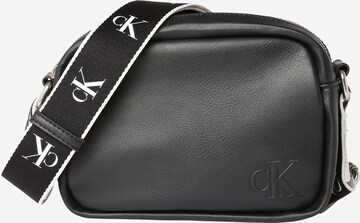 Calvin Klein Jeans Umhängetasche in Schwarz