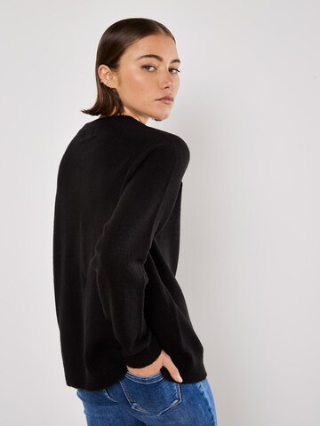 Apricot Sweater ' ' in Black