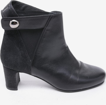 Stuart Weitzman Stiefeletten 35 in Schwarz: predná strana