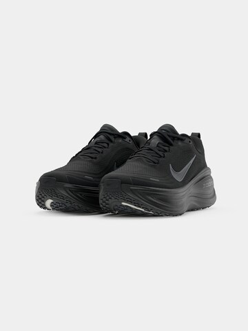 NIKE - Sapatilha de corrida 'Vomero Plus' em preto