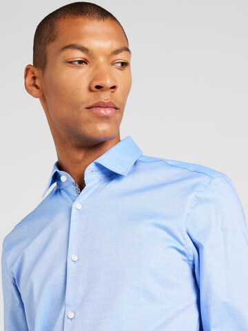 HUGO Slim Fit Hemd 'Koey' in Blau