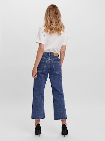 VERO MODA Bootcut Jeans 'Kithy' i blå