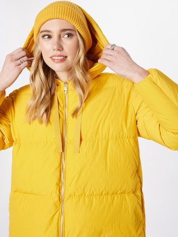 TOMMY HILFIGER Winter Coat in Yellow