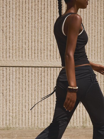 Wide Leg Pantalon Bershka en gris