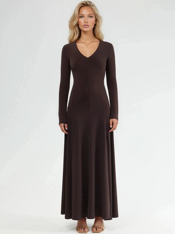 Qu Style Dress 'Maxi' in Brown