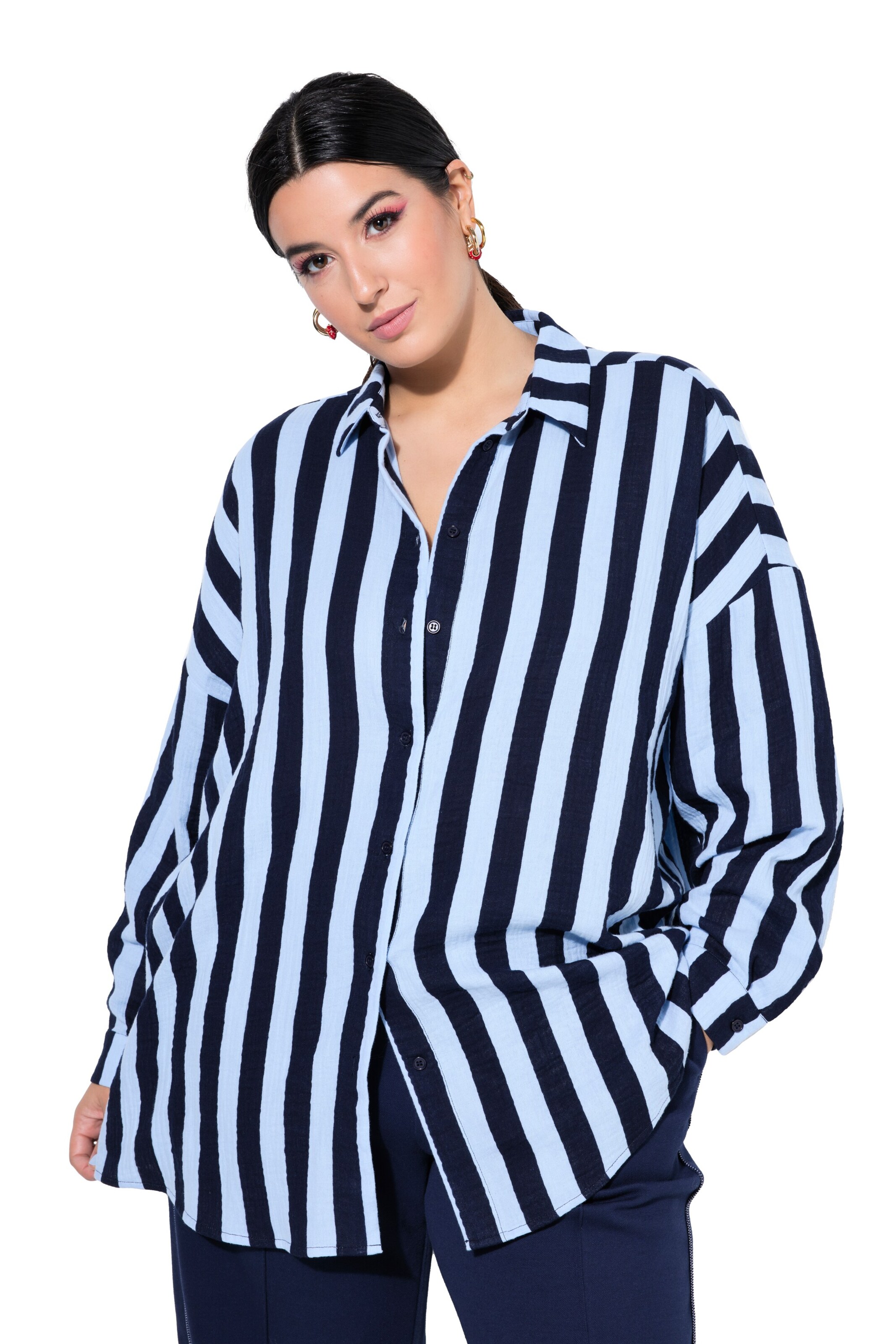 Studio Untold Bluse in Blau: Vorderseite