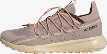 ADIDAS TERREX Outdoorschuh 'Terrex Voyager 21' in Grau: predná strana