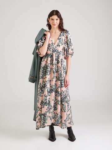 Robe & Other Stories en orange : devant