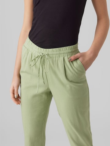 VERO MODA Regular Trousers 'Jesmilo' in Green