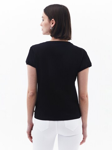 OXXO Shirt in Black