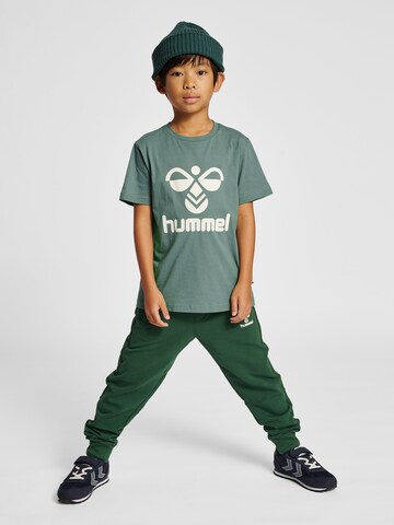 Hummel - Camiseta 'Tres' en verde