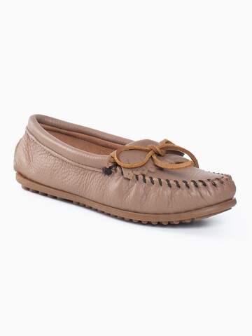 Mocassin 'Deerskin Kilty' Minnetonka en marron