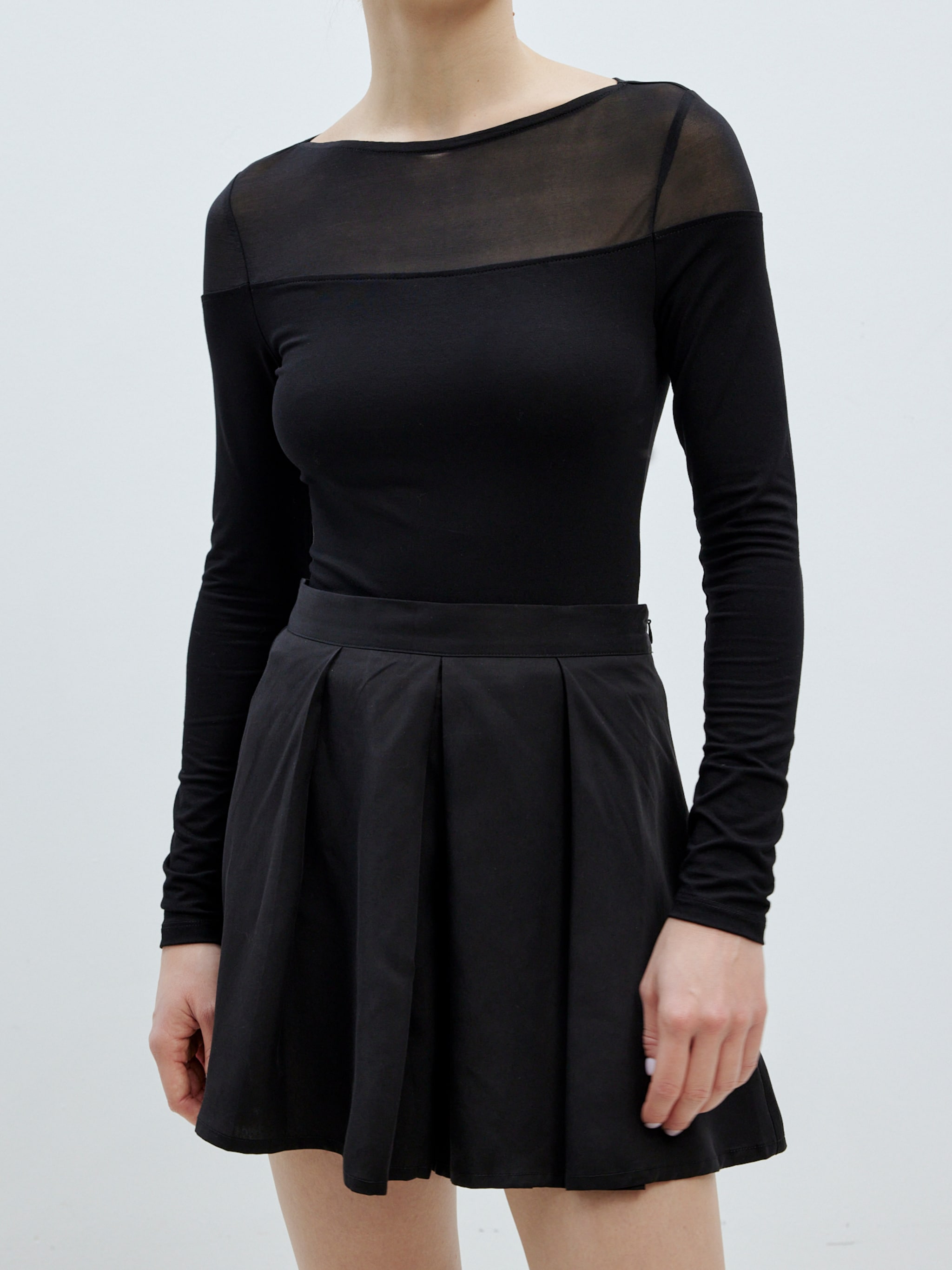 EDITED Produits T-shirt 'Kareene' noir