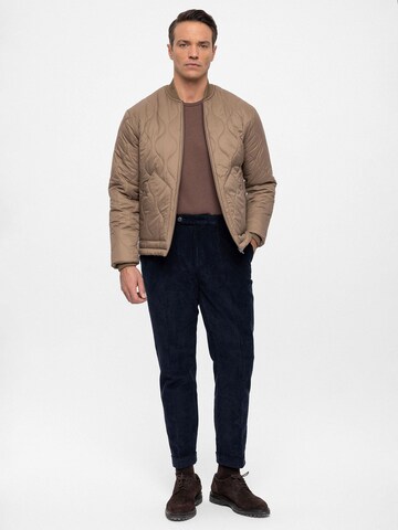 Antioch Between-season jacket in Brown