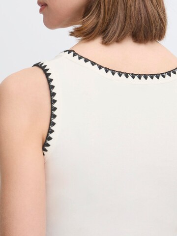 b.young Top ' BYORANA TANKTOP ' in White