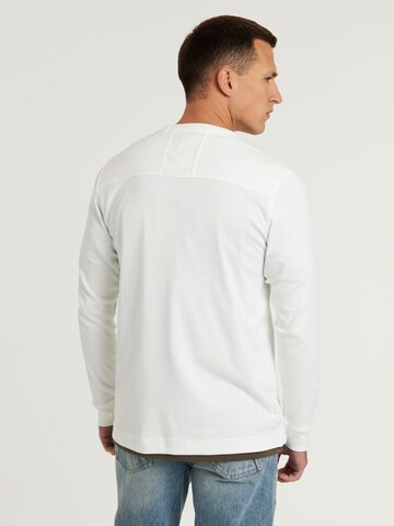 T-Shirt 'Hely' CHASIN' en blanc
