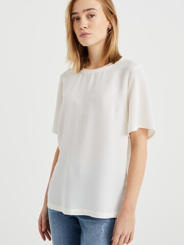 WE Fashion Blouse in White