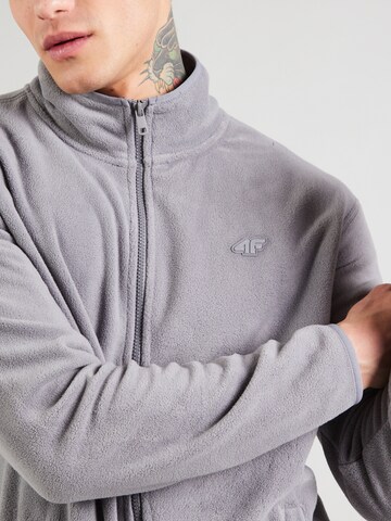 4F - Chaqueta polar funcional en gris