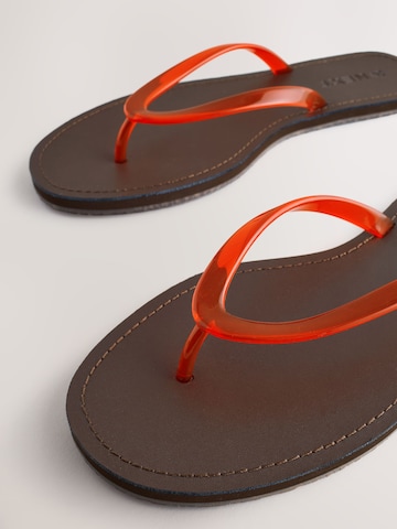 Next - Sandalias de dedo en rojo