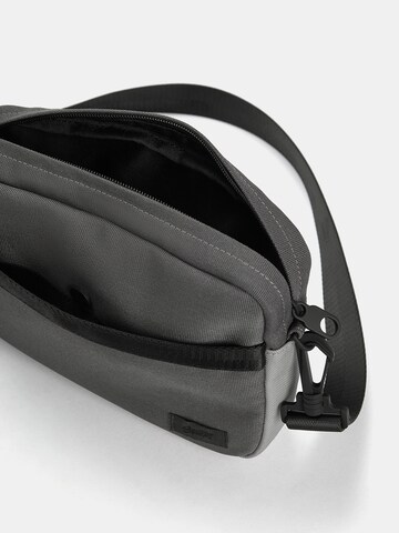 Sac à bandoulière 'STWD' Pull&Bear en gris