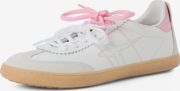 Baskets basses Tamaris en blanc : devant