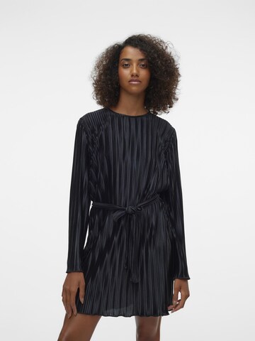 Robe 'RIKKI' VERO MODA en noir : devant