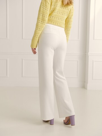 Guido Maria Kretschmer Women Boot cut Pants 'Raquel' in White
