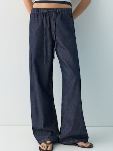 Wide leg Jeans de la Pull&Bear pe albastru: față