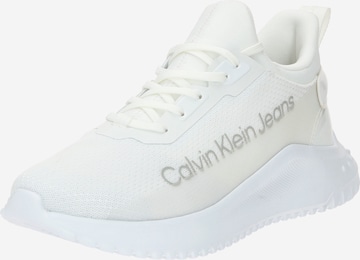 Baskets basses Calvin Klein Jeans en blanc : devant