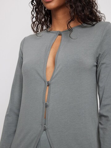 NA-KD Strickjacke in Grau