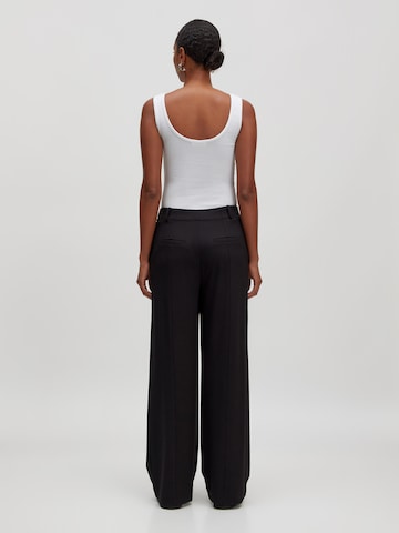 EDITED Wide Leg Hose 'Gitta' in Schwarz
