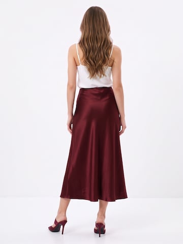TorWeit Skirt in Red