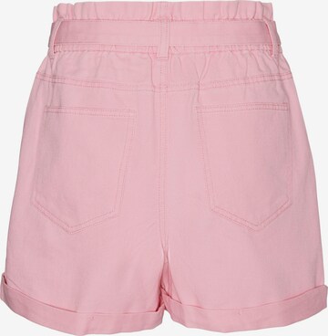 VERO MODA Regular Shorts 'Tamira' in Pink