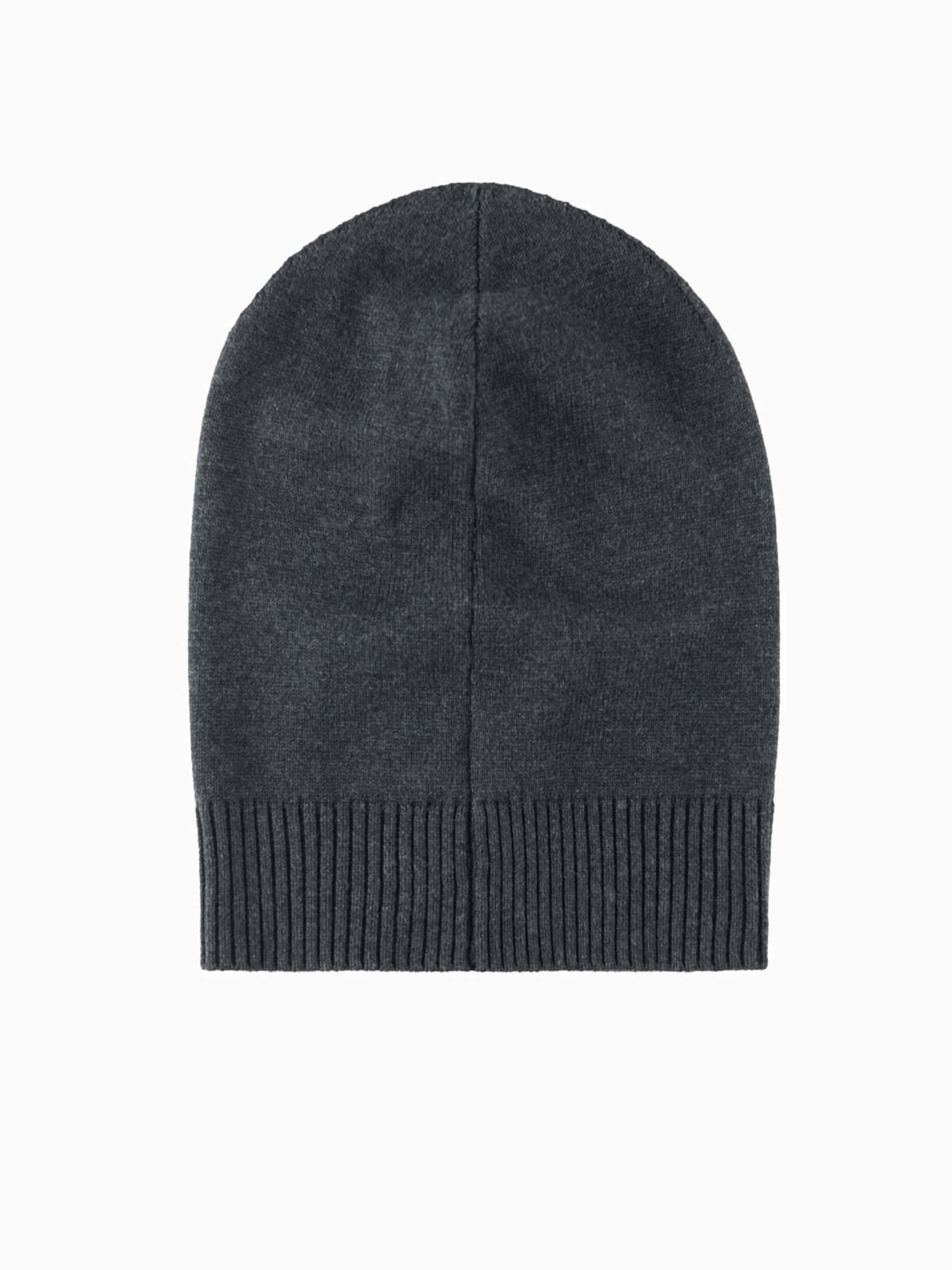 Ombre Cap in Grau