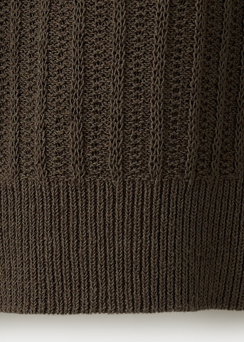 MANGO MAN Sweter w kolorze brązowy